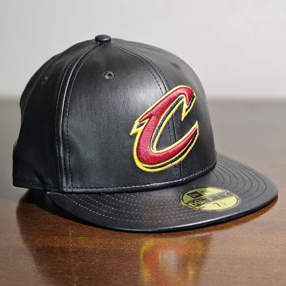 New Era NBA Cleveland Cavaliers Leather Fitted Cap Hat Black Red Gold 7 1/4 New - Picture 2 of 12